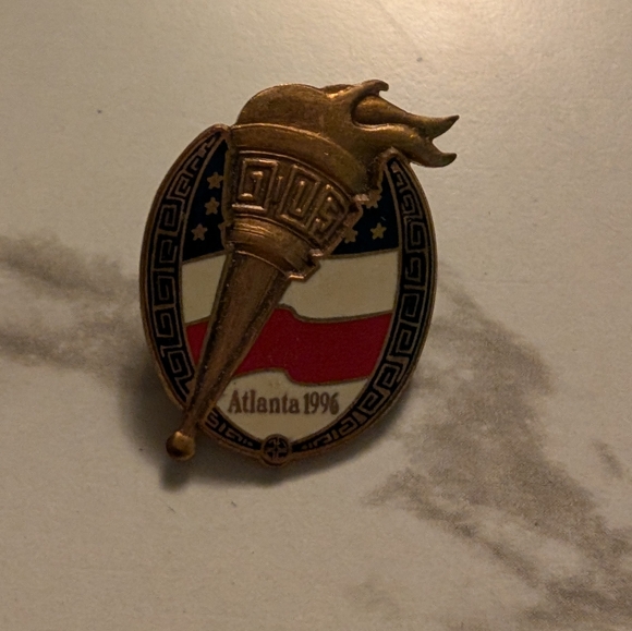 Four vintage 1996 Atlanta Olympics pins - Picture 5 of 6
